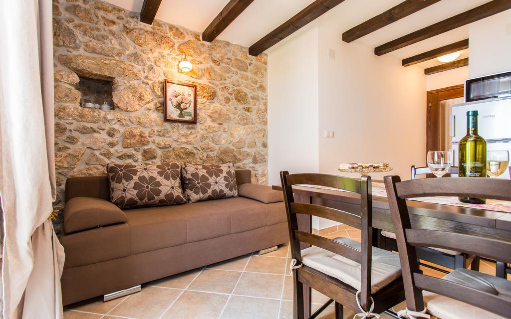 Apartman Bonaca Vrbnik Exterior foto